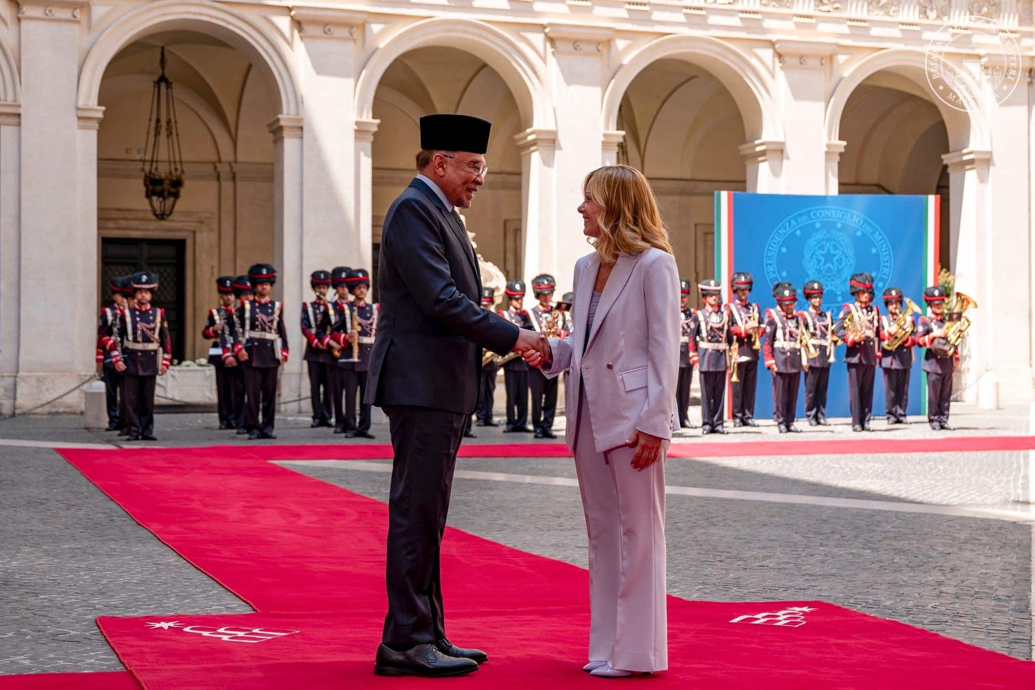 安华晤意大利总理梅洛尼促进双边关系