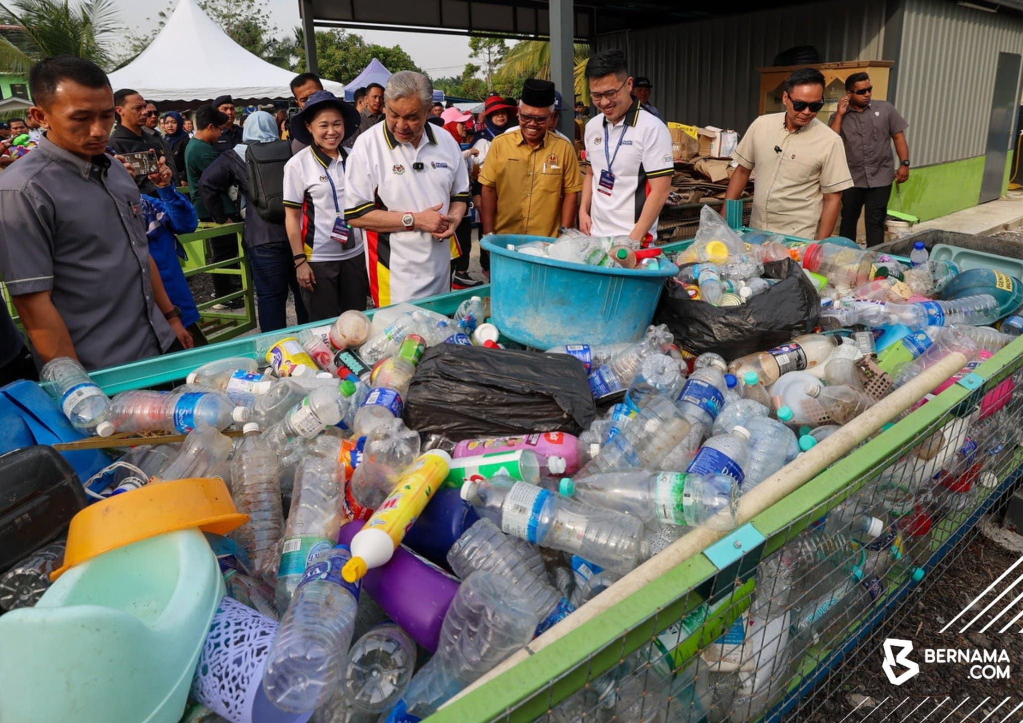 部长国会议员逾百政府领袖  参与昌明政府领袖友爱计划