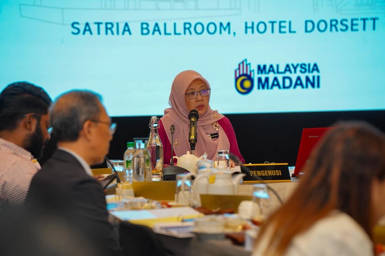 Minister urges Fed agencies to halt improper project extensions
