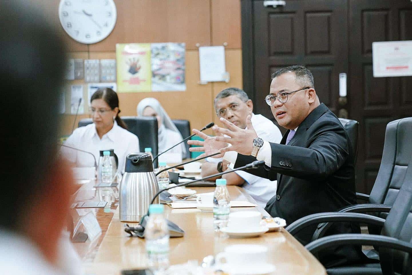 雪州政府与国家水务会晤 讨论管监水供课题