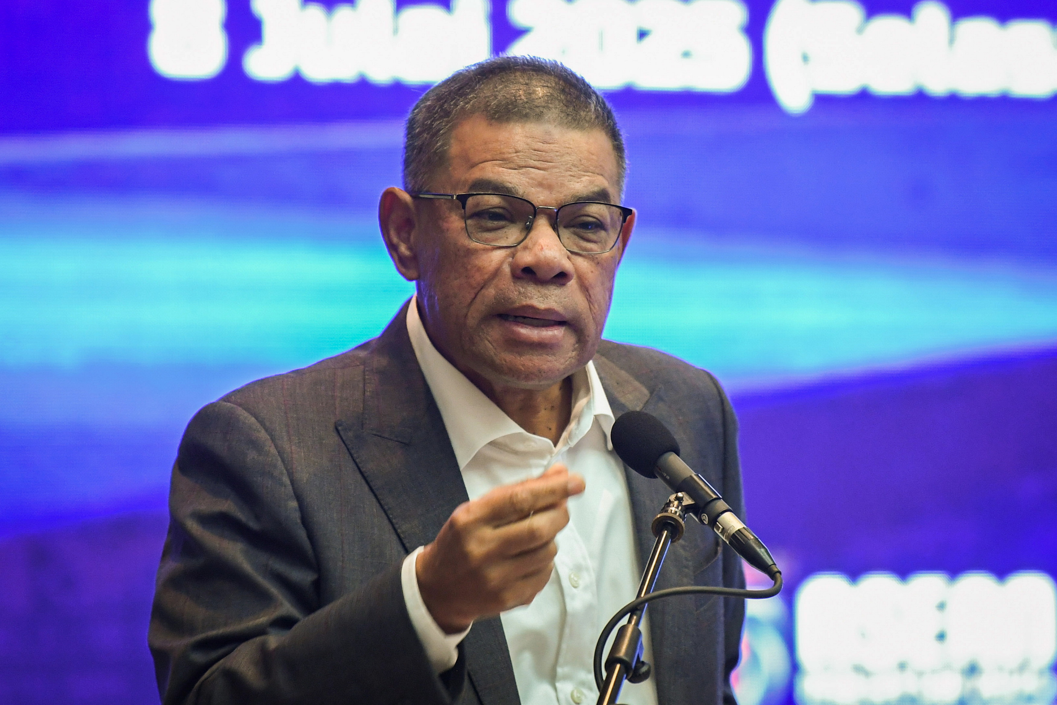 Minister: Malaysia, Indonesia to open over 10 new border entry points in Kalimantan