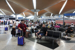 Rekod keluar masuk mencurigakan, lelaki Indonesia ditahan di KLIA