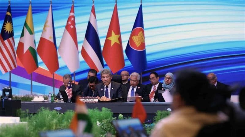 全球危机凸显东亚峰会重要  哈山吁伙伴国终止全球冲突