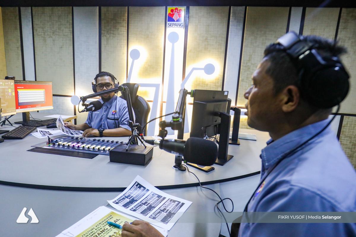 Minat jadi realiti: Dua penyampai Radio MPSepang realisasi impian 
