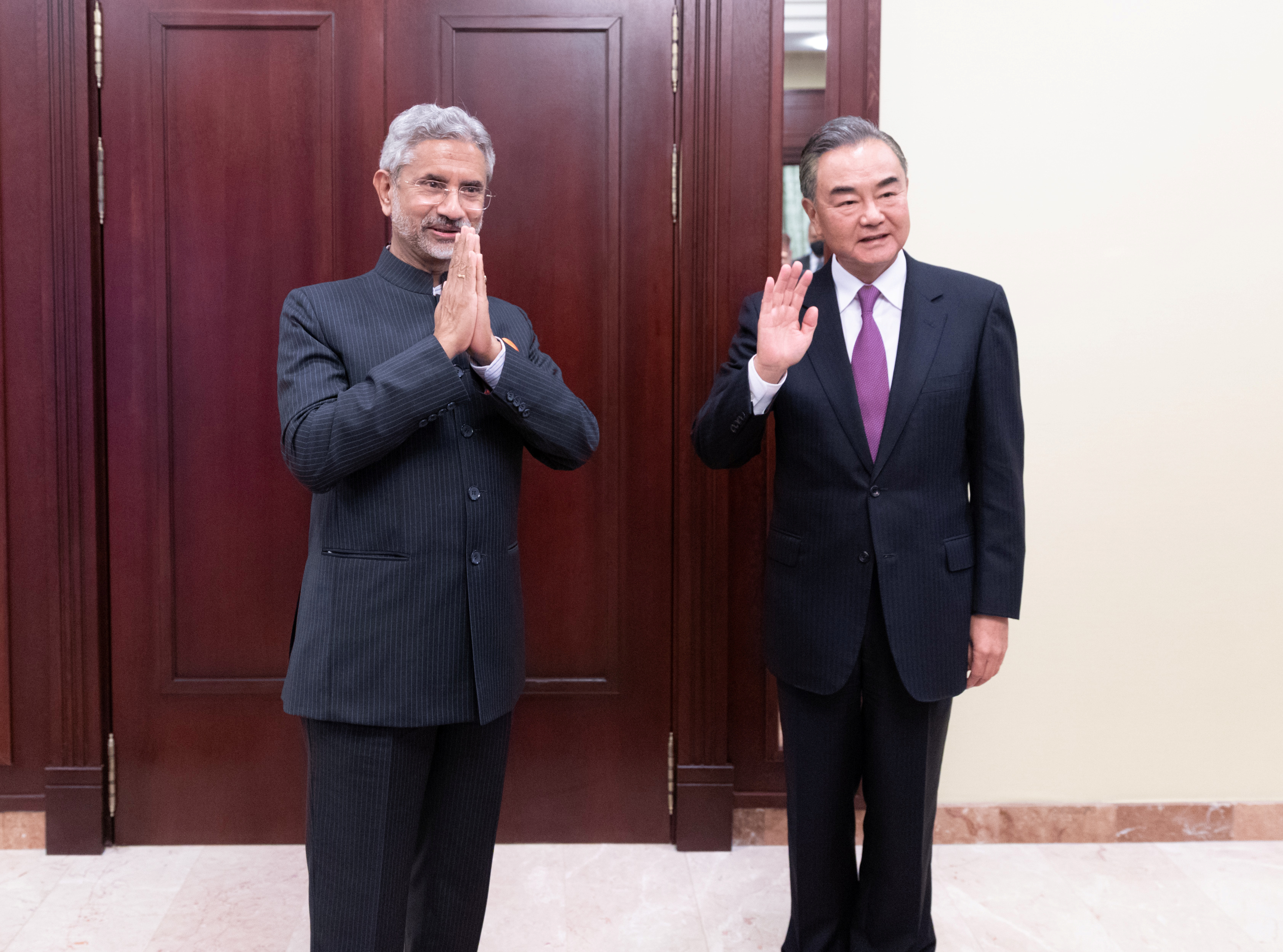 சீனாவும் இந்தியாவும் பங்காளிகளாக கருதப்பட வேண்டும்,  பகையாளிகளாக அல்ல - சீனா கருத்து
