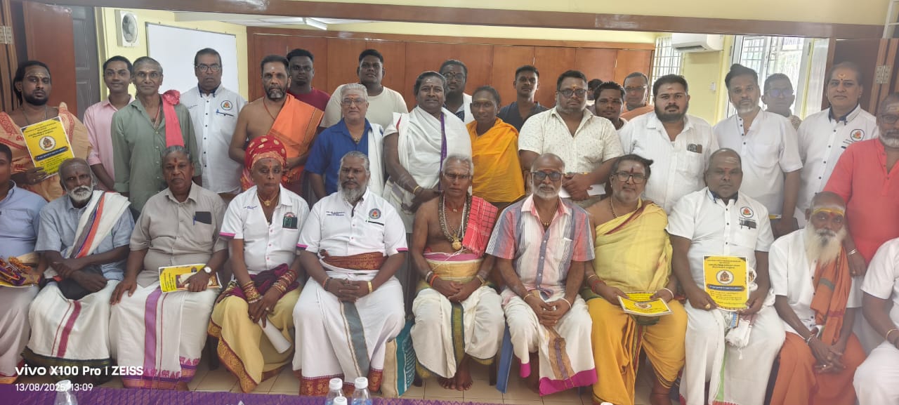 சிலாங்கூர் இந்து அர்ச்சகர் சங்கக் கூட்டம்- பாப்பாராய்டு தொடக்கி வைத்தார்