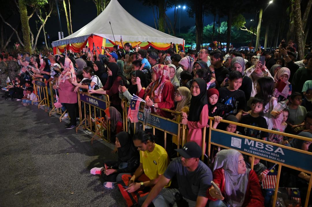 Lebih 30,000 pengunjung meriahkan sambutan Hari Kebangsaan peringkat Selangor