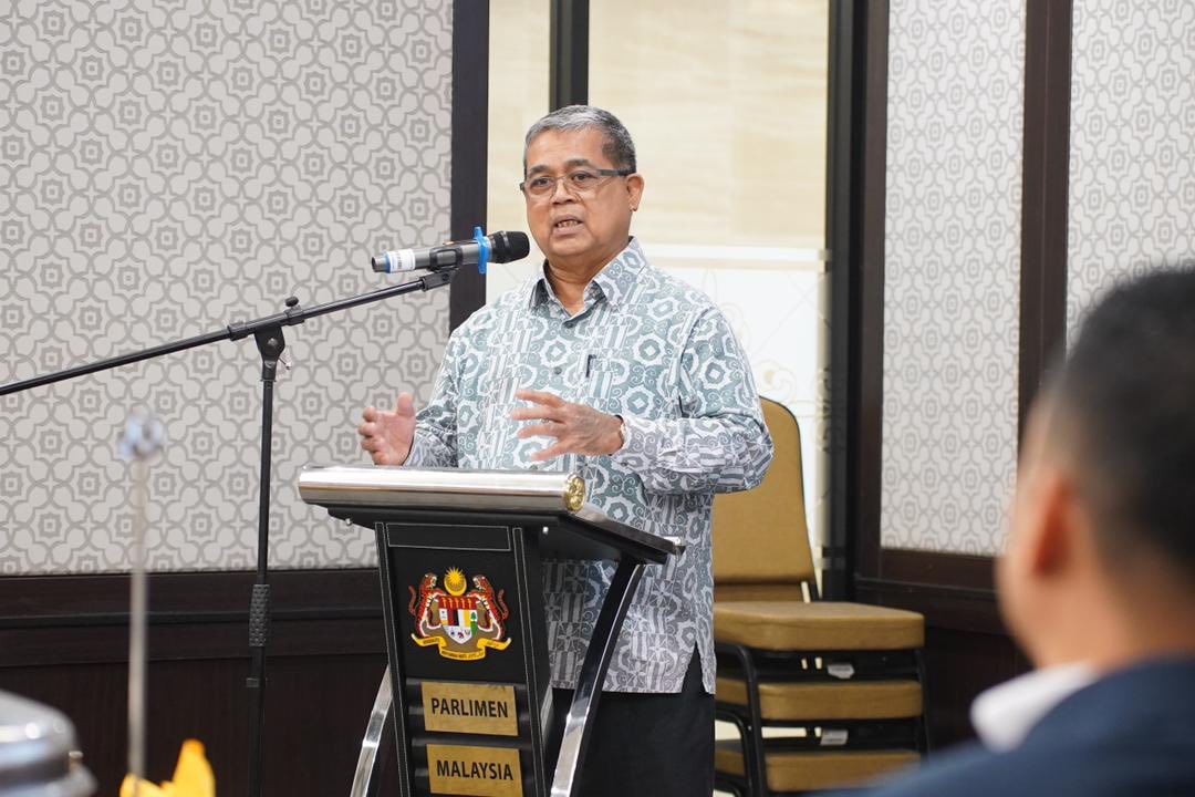Amirudin, 10 other MPs appointed Friends of National Unity Ministry