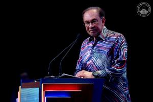 Anwar gives this year’s Merdeka celebration a thumbs up