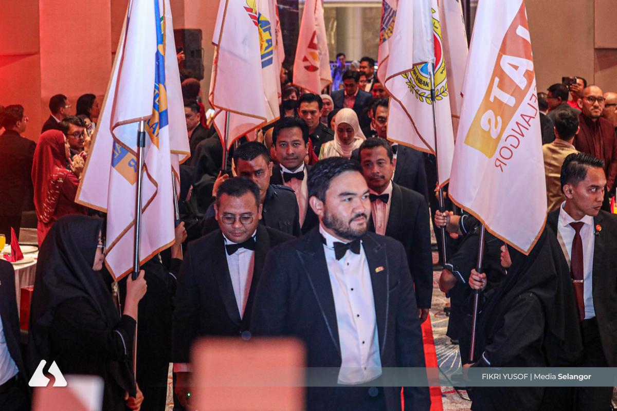 Back small businesses to grow Selangor's economy — MB