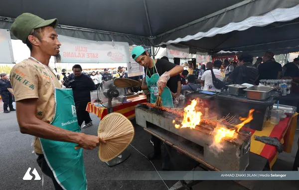 100,000 sate antara tarikan Ambang Merdeka di Kajang malam ini