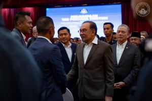 Anwar warns against ‘AI productivity paradox’ in digital transformation