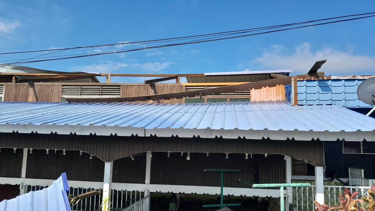 Ribut landa Meru: 10 rumah rosak, bantuan hingga RM500 disalurkan