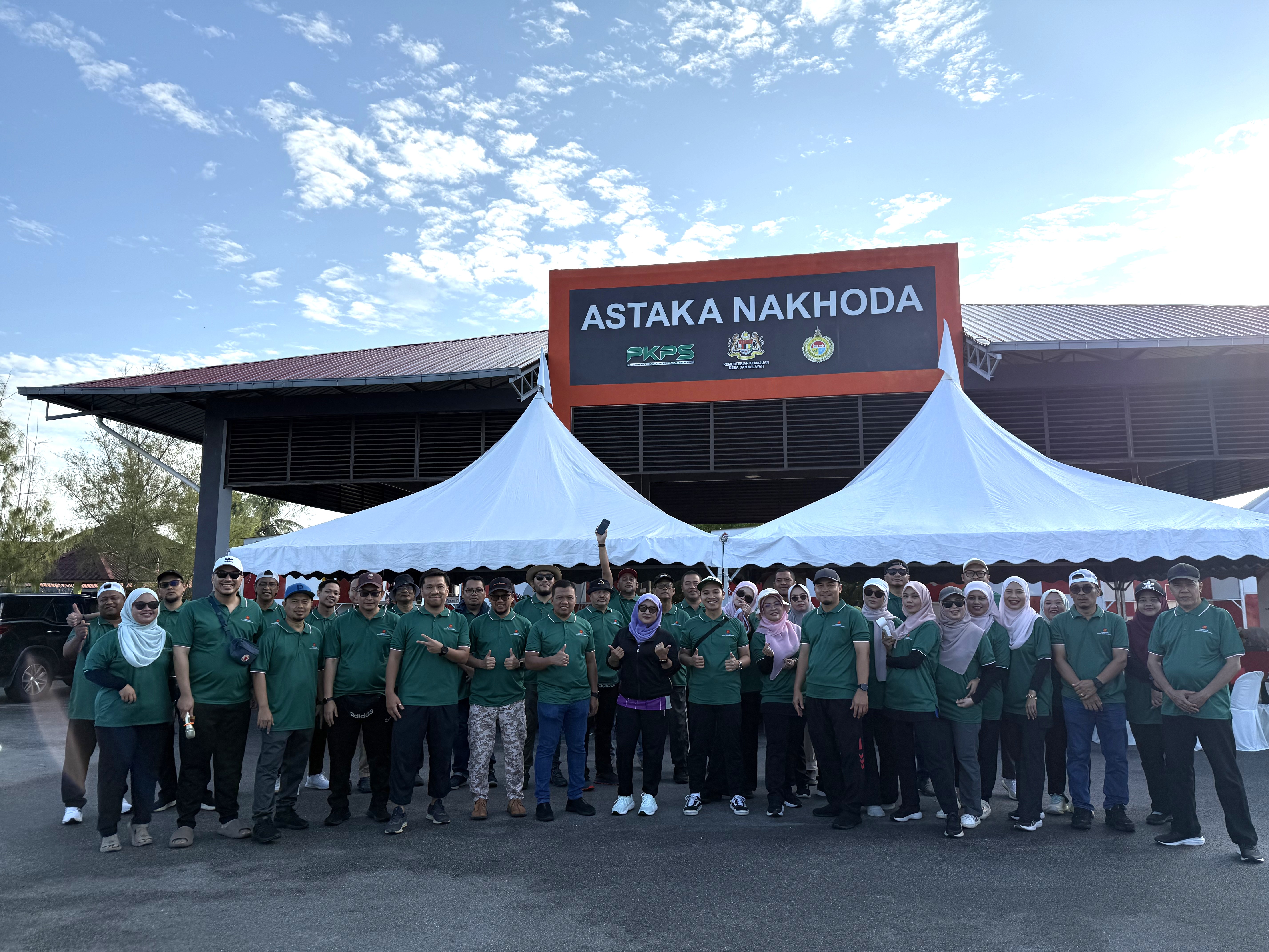 300 anak pokok bakau ditanam, PNSB sokong kelestarian alam