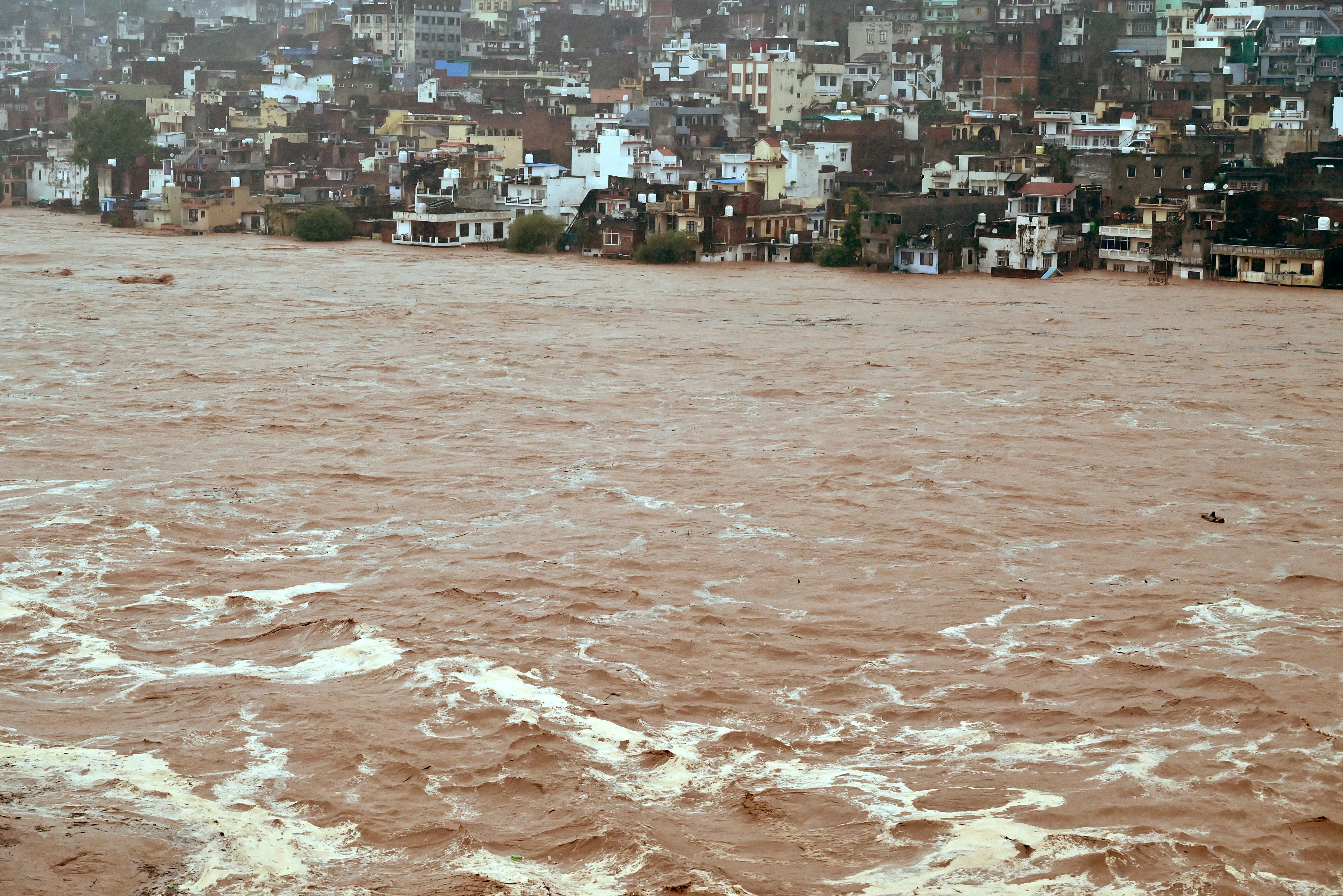 Heavy rains unleash north Indian landslide, killing 30
