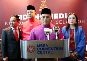 Cops detain 12 in probe of Sabak Bernam student's fall 