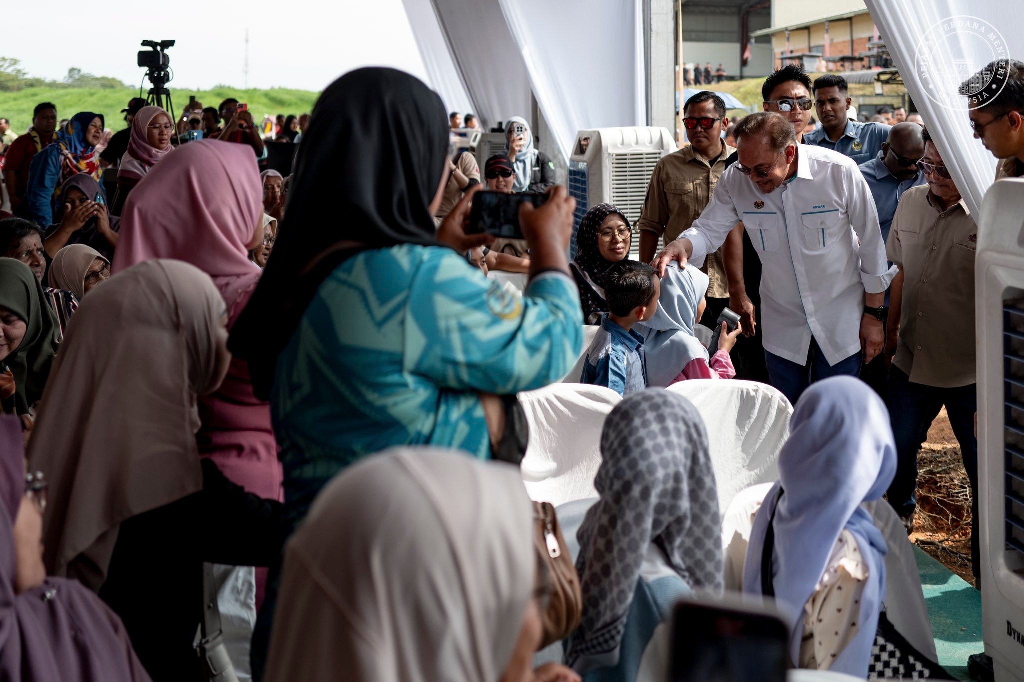 安华：大型项目须结合文明与新科技