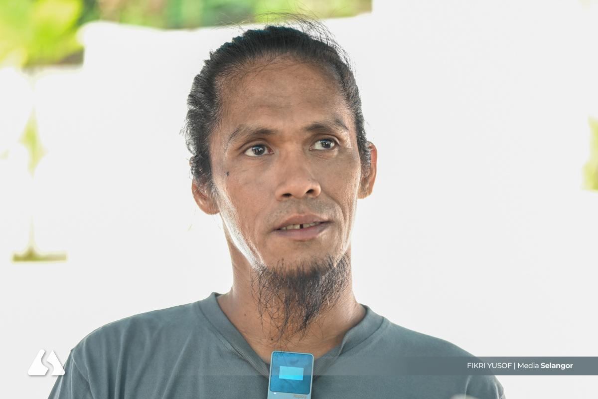 Dua ikon pendaki antara hampir 60 berhimpun di kediaman tokoh wartawan