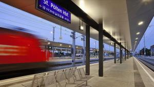 Man clings to high-speed train in Austria after it leaves without him