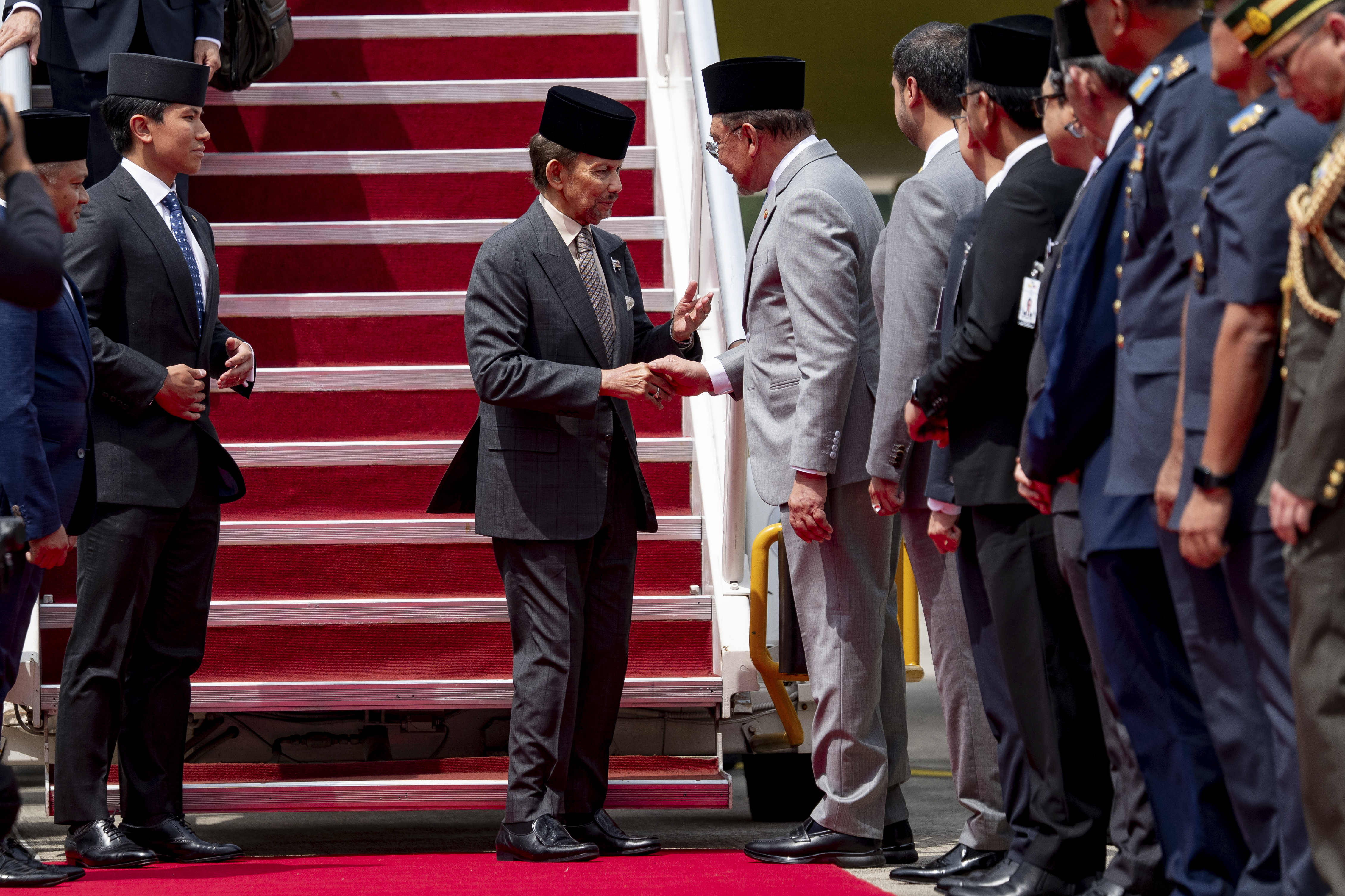Brunei ruler arrives in Malaysia for state visit