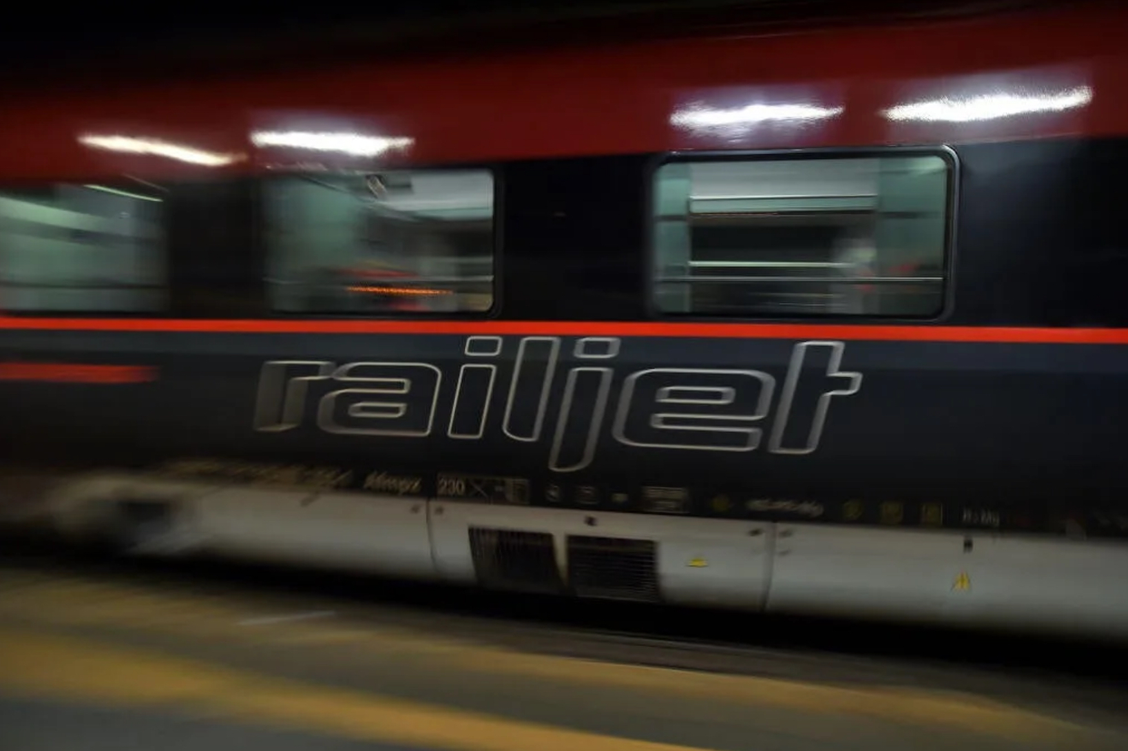 Man clings to high-speed train in Austria after it leaves without him