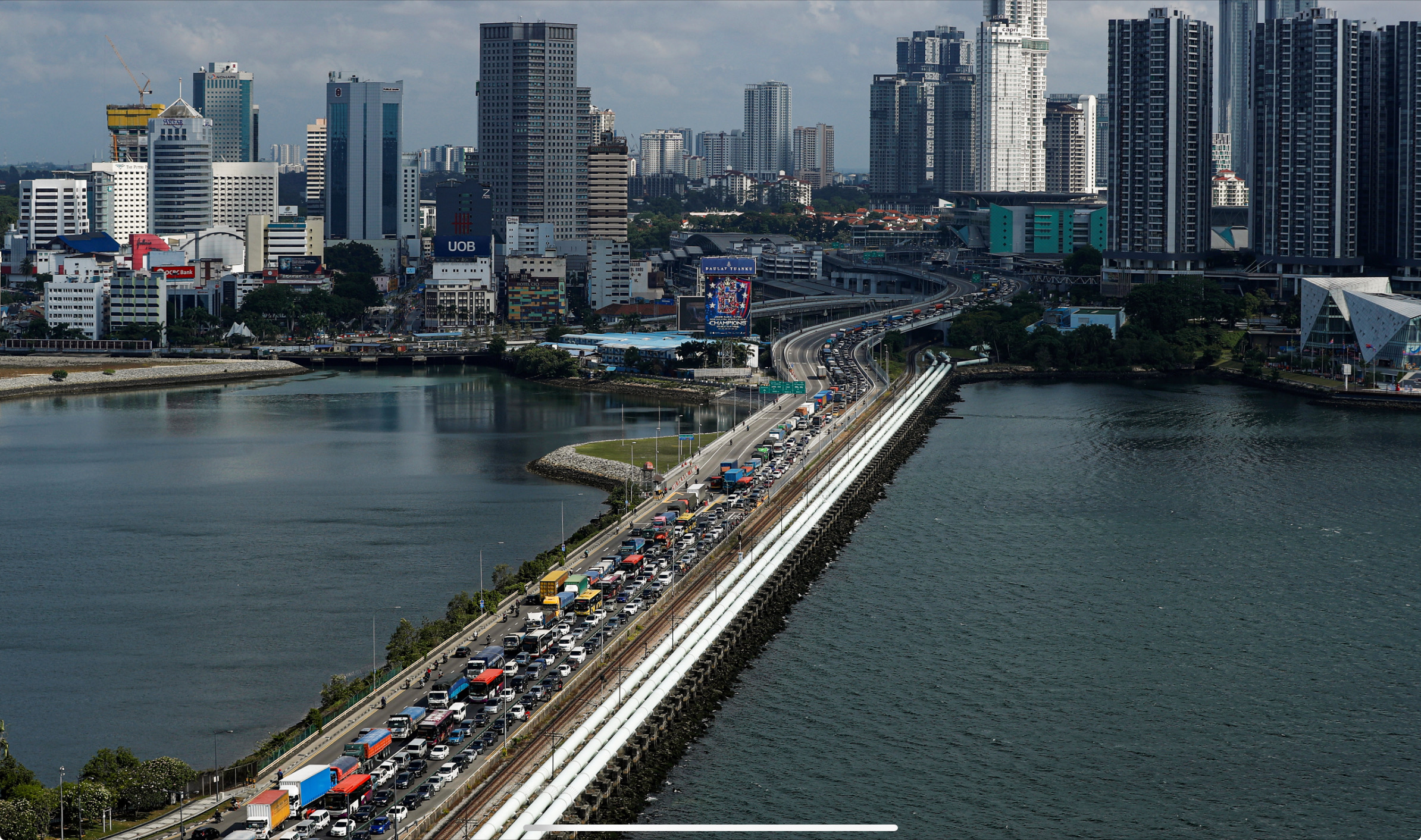 No plans to liberalise cross-border hailing services: LTA