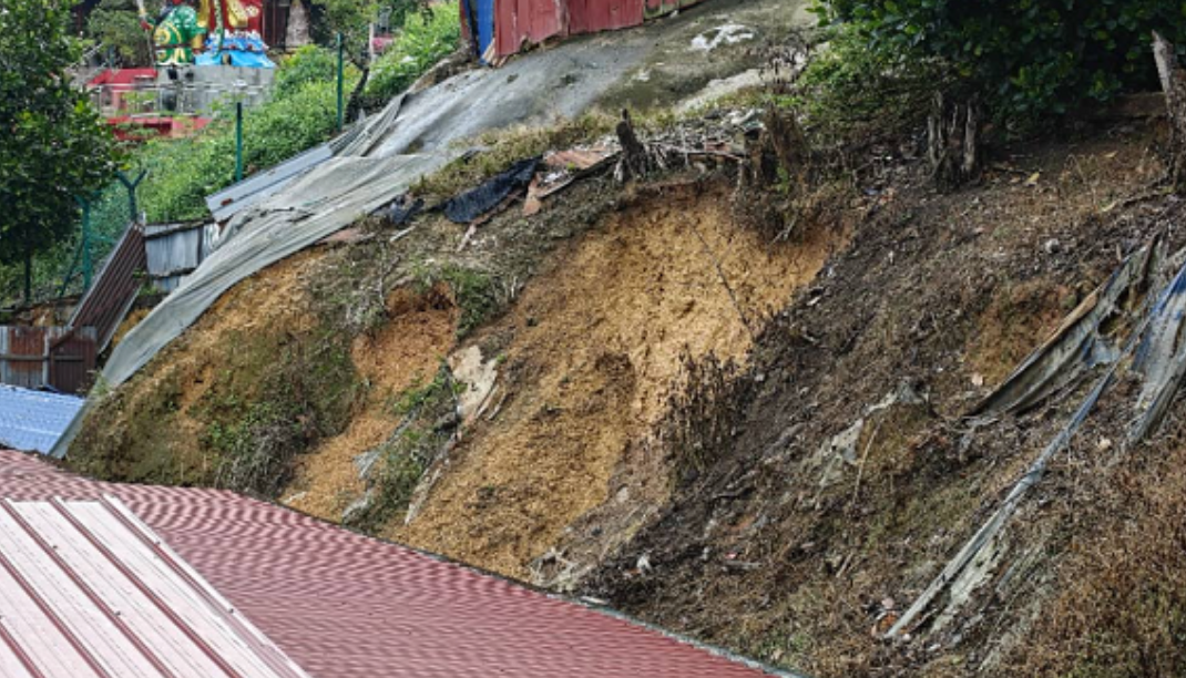 ஜோர்ஜ்டவுனில் நிலச்சரிவு