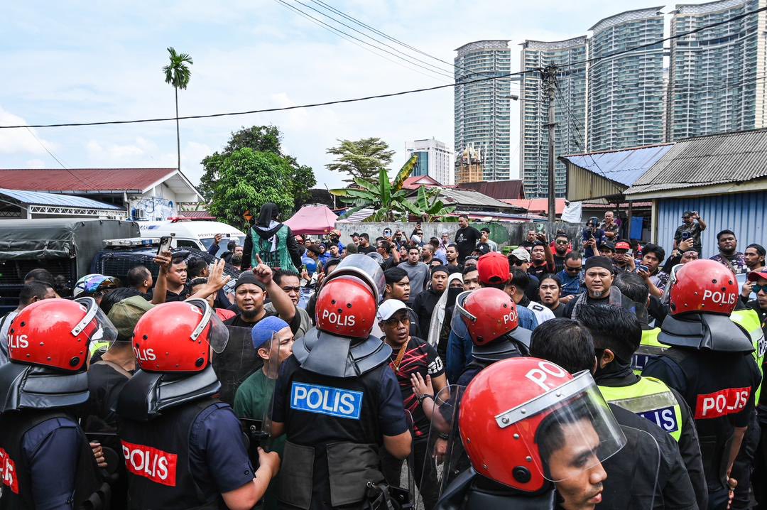 Kerajaan hormati hak berhimpun, kecam insiden serang ketua polis daerah - Anwar