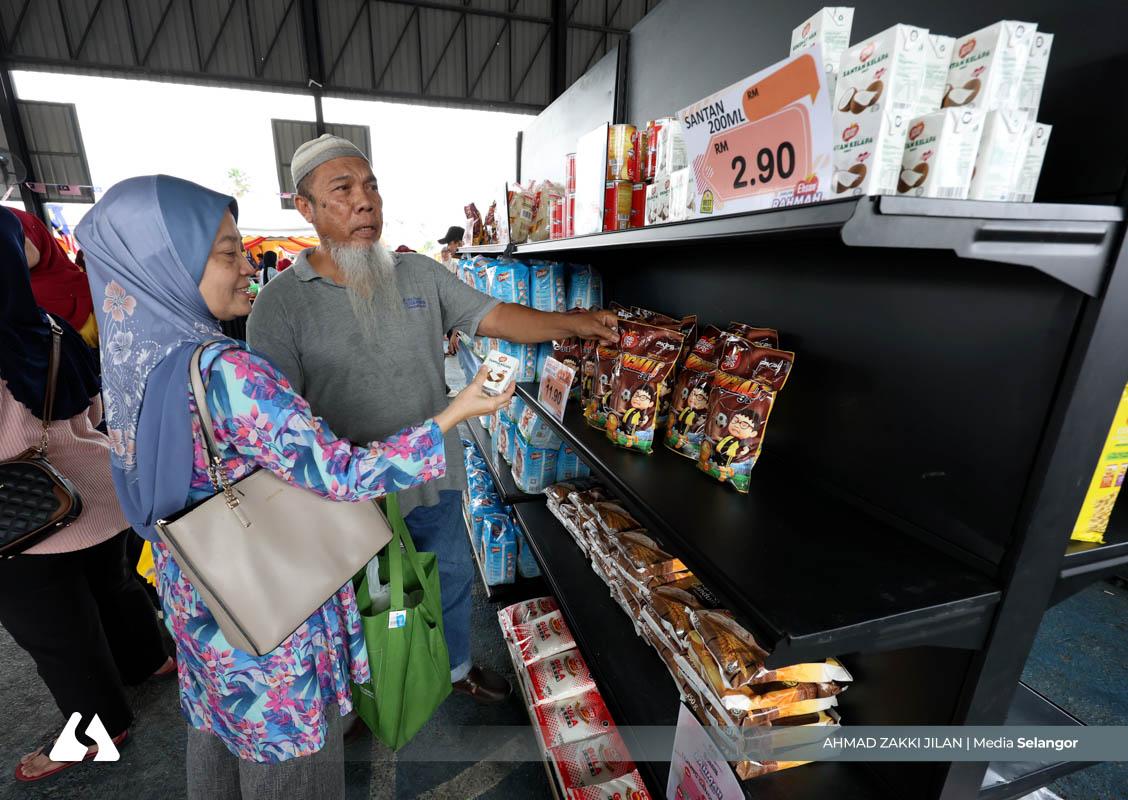 Ribuan penduduk kunjungi Karnival JER, manfaat RM100 SARA beli barangan Asas