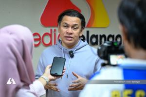 ‘To enter global market, film industry must be more open’