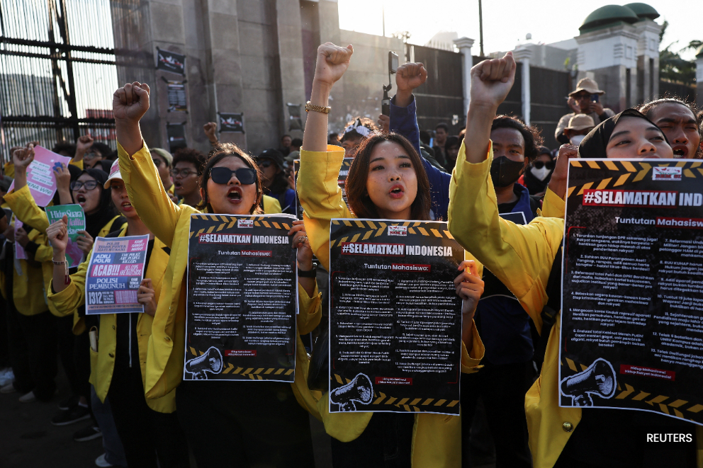 Indonesian students to stage Parliament protest, await meeting with government