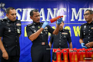 疑贩卖混入摇头丸草药饮料    警捕2男子起获市值25万毒品