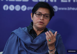 Azalina dismisses calls to review statutory rape law