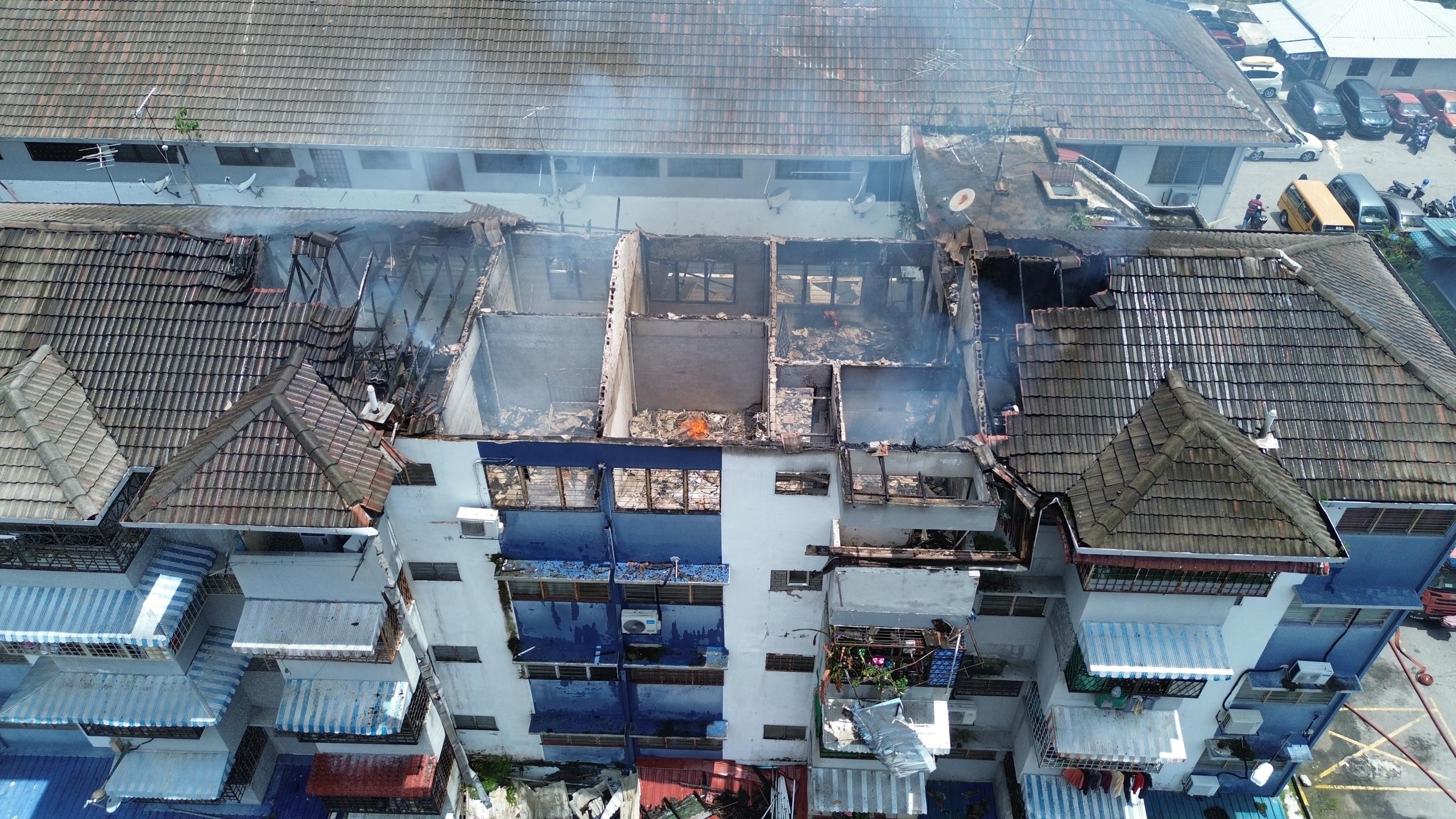 Enam unit flat Pinggiran Batu Caves terbakar, tiada mangsa terlibat