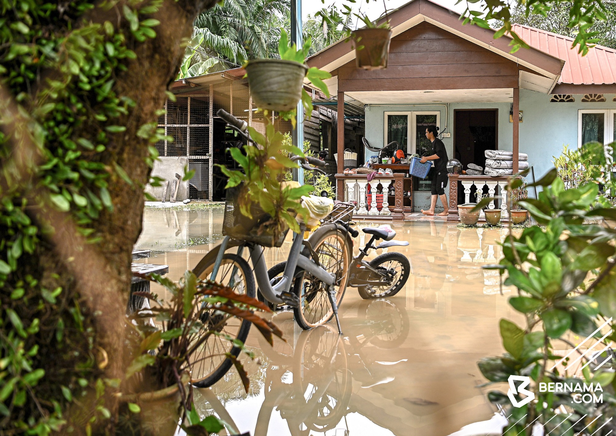 Mangsa banjir empat negeri meningkat, dua PPS dibuka di Selangor