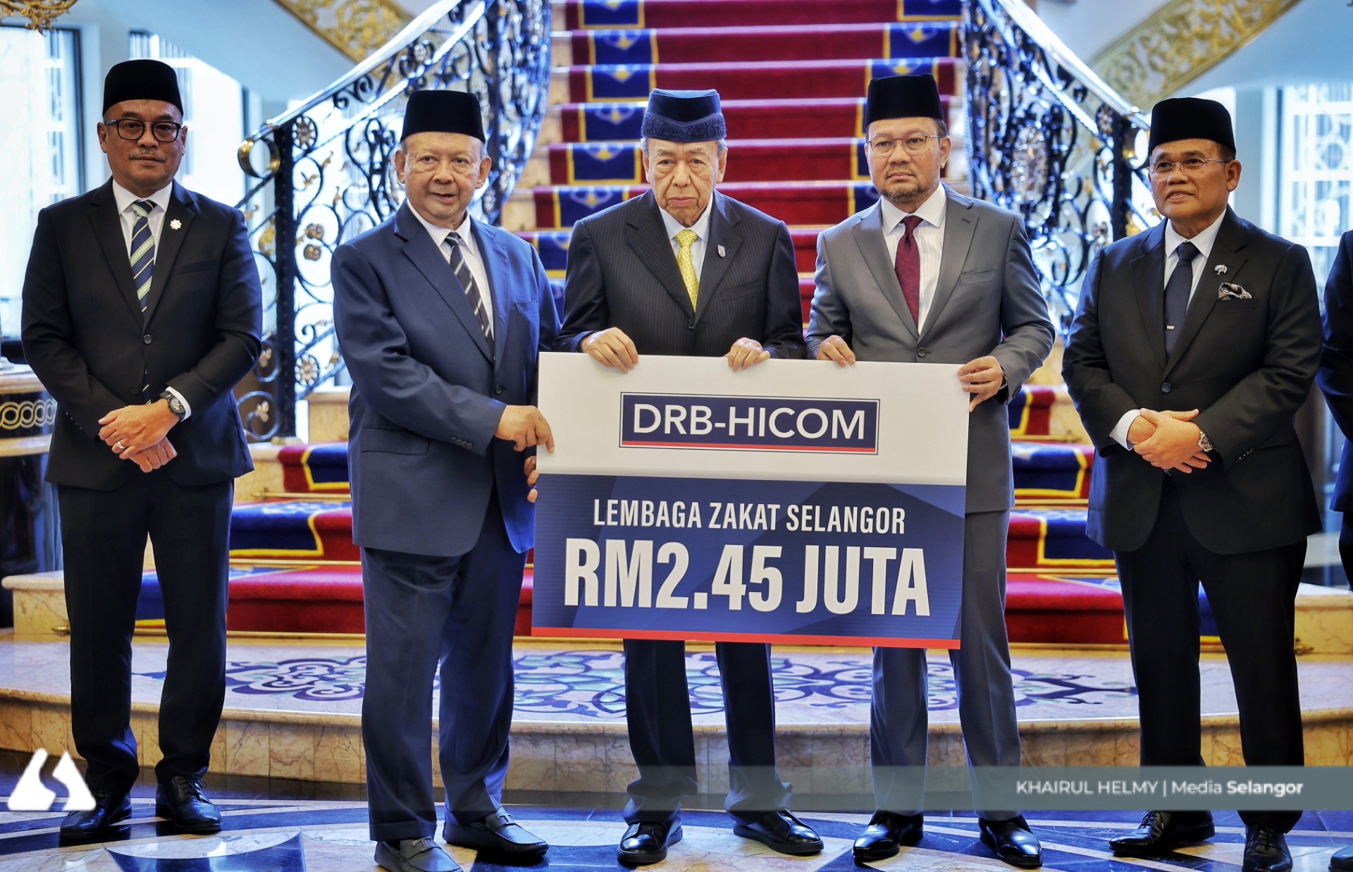 RM64.97 juta zakat diserahkan, Sultan Selangor terima bagi pihak LZS