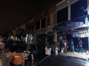 汝来娱乐场所遭移民局取缔   20缅甸陪酒女郎.1女看守员落网