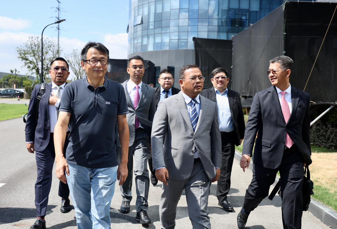 MB di China: Hab IC, industri auto jadi fokus hari kedua lawatan