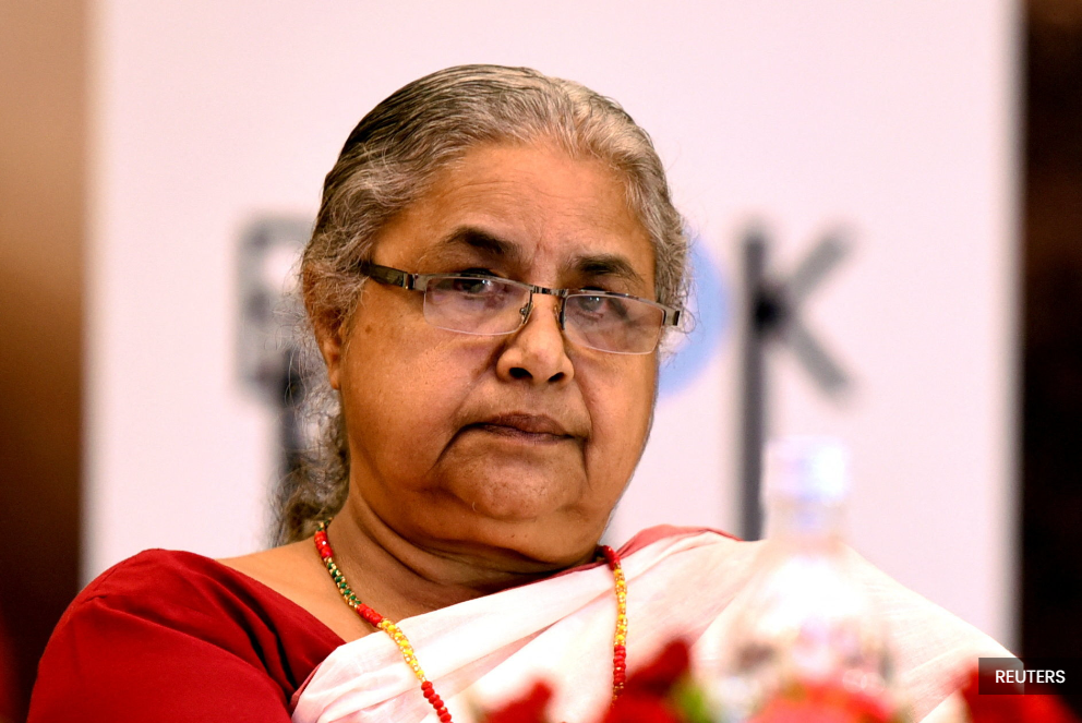 நேபாளத்தின் இடைக்கால பிரதமராக சுசிலா கார்க்கி அதிகாரப்பூர்வமாக பதவியேற்றார்