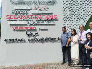 吉隆坡塔欢迎墙添新语言  展示淡米尔.伊班.卡达山文