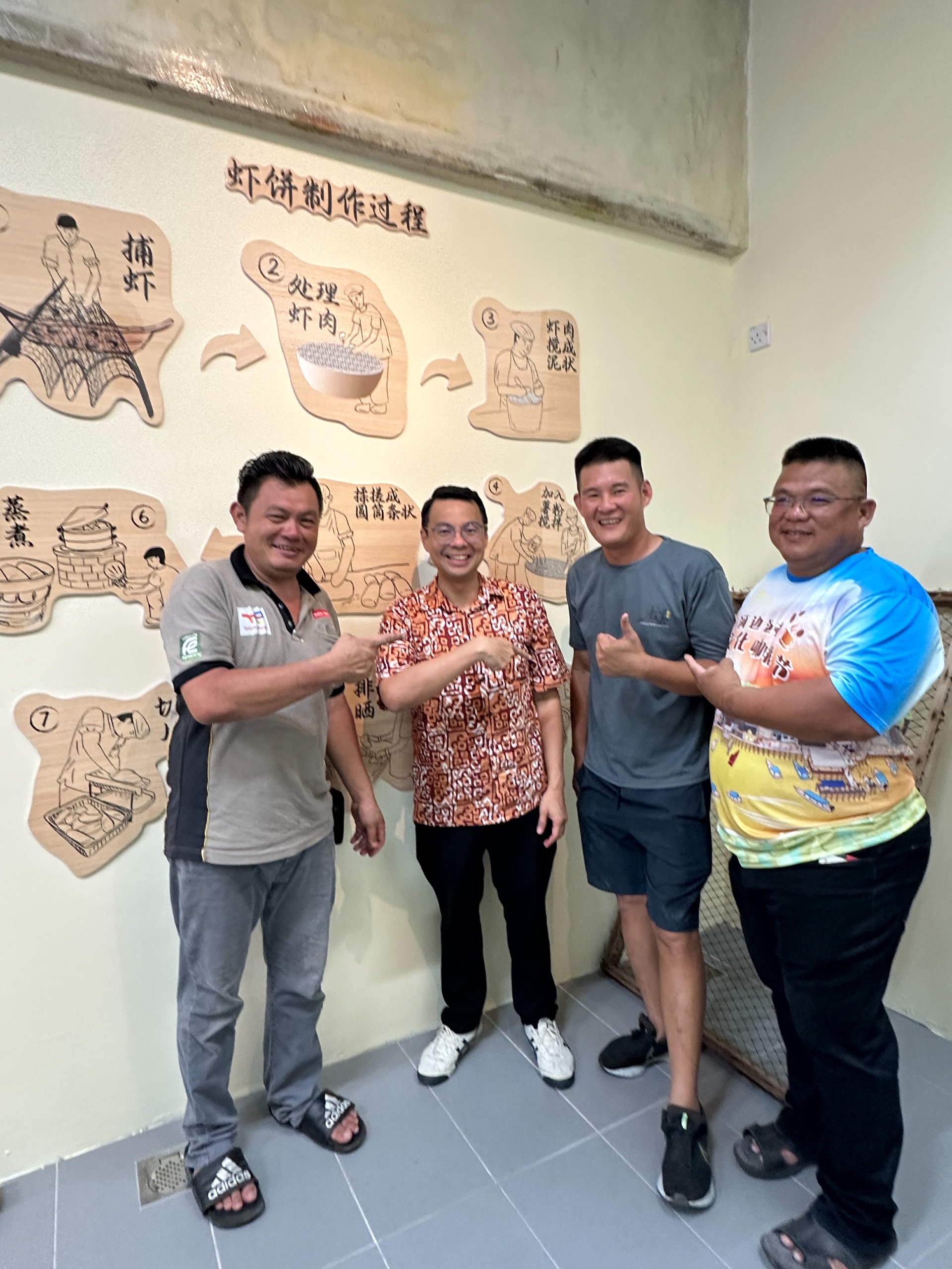 李健聪访双溪由河边文化咖啡节    携4灵市咖啡馆跨区文化交流