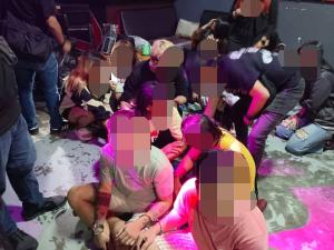 酒店挂羊头卖狗肉卖淫  移民局突击逮37外籍人士