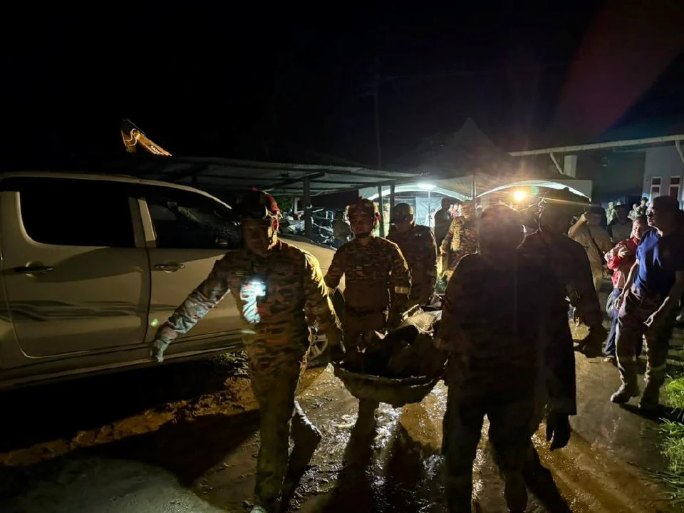 Tragedi tanah runtuh: Mayat kanak-kanak 10 tahun ditemui selepas lebih 10 jam operasi SAR