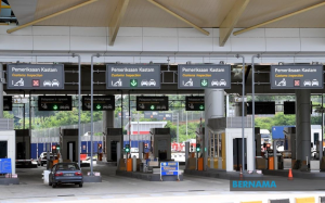 Holiday rush triggers massive jam at Bukit Kayu Hitam ICQS