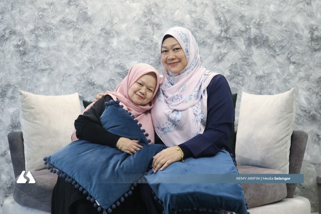 Bangkit dari luka dibuli, wanita kerdil buktikan ilmu boleh ubah kehidupan