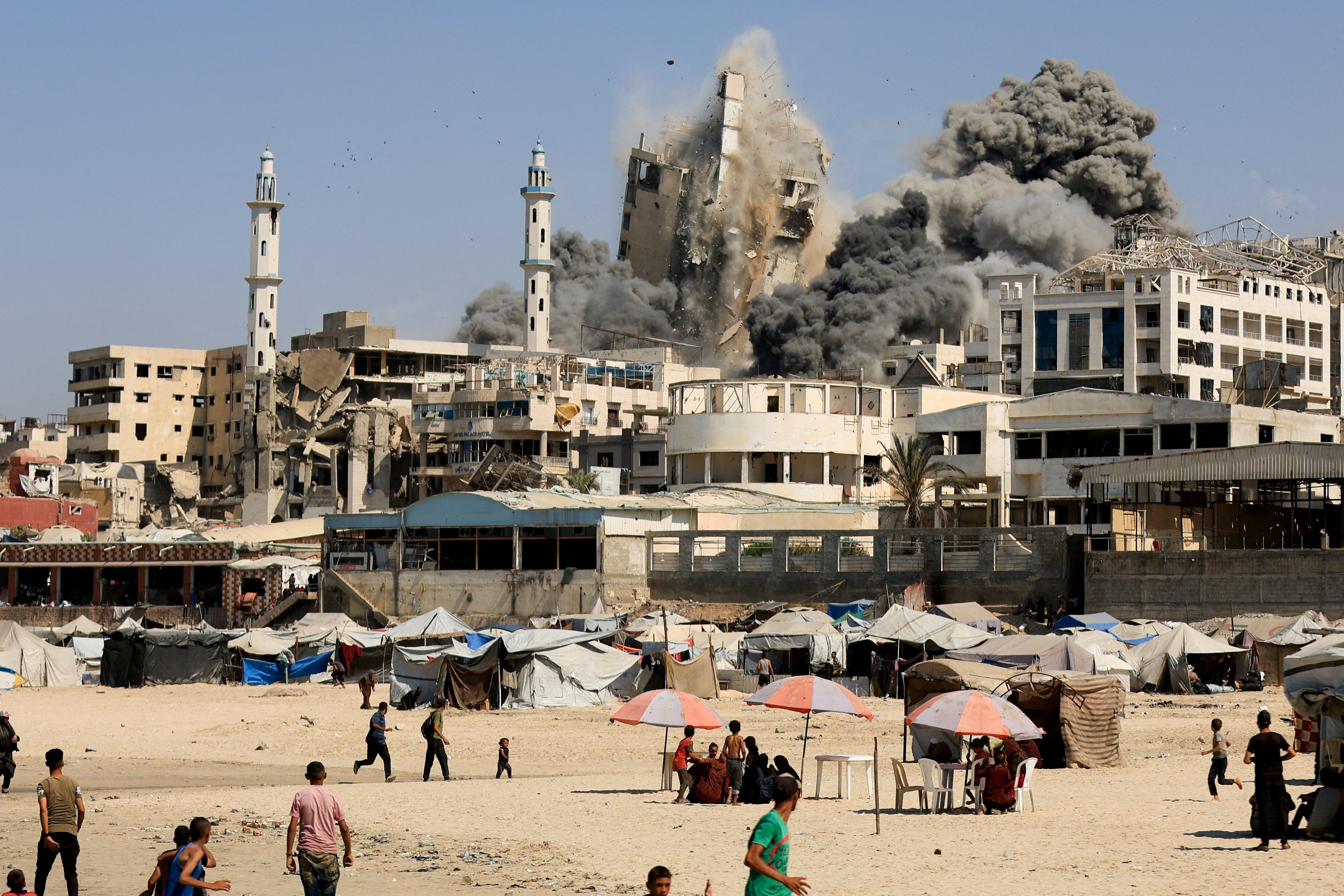 Israel boasts that ‘Gaza is burning’
