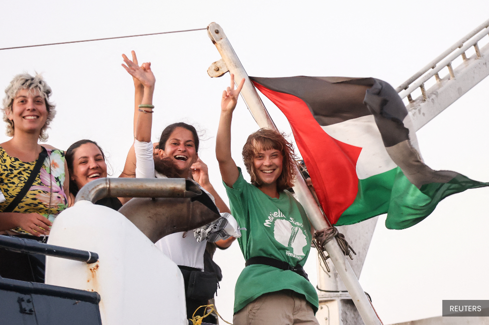 Global flotilla nears Gaza, expected to reach tomorrow