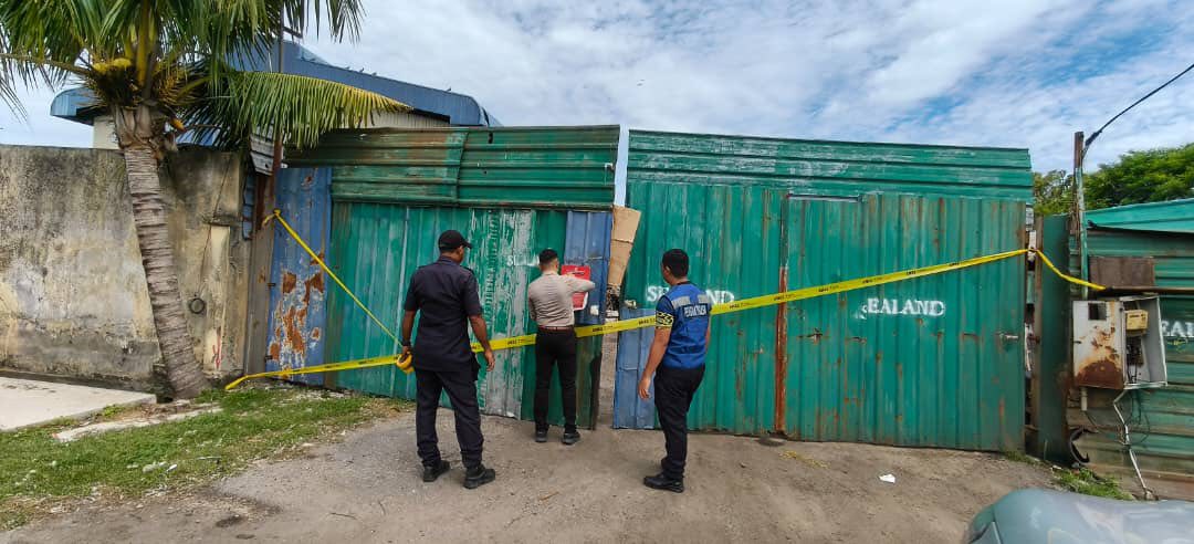 MBDK gempur premis kitar semula haram di Pulau Indah 