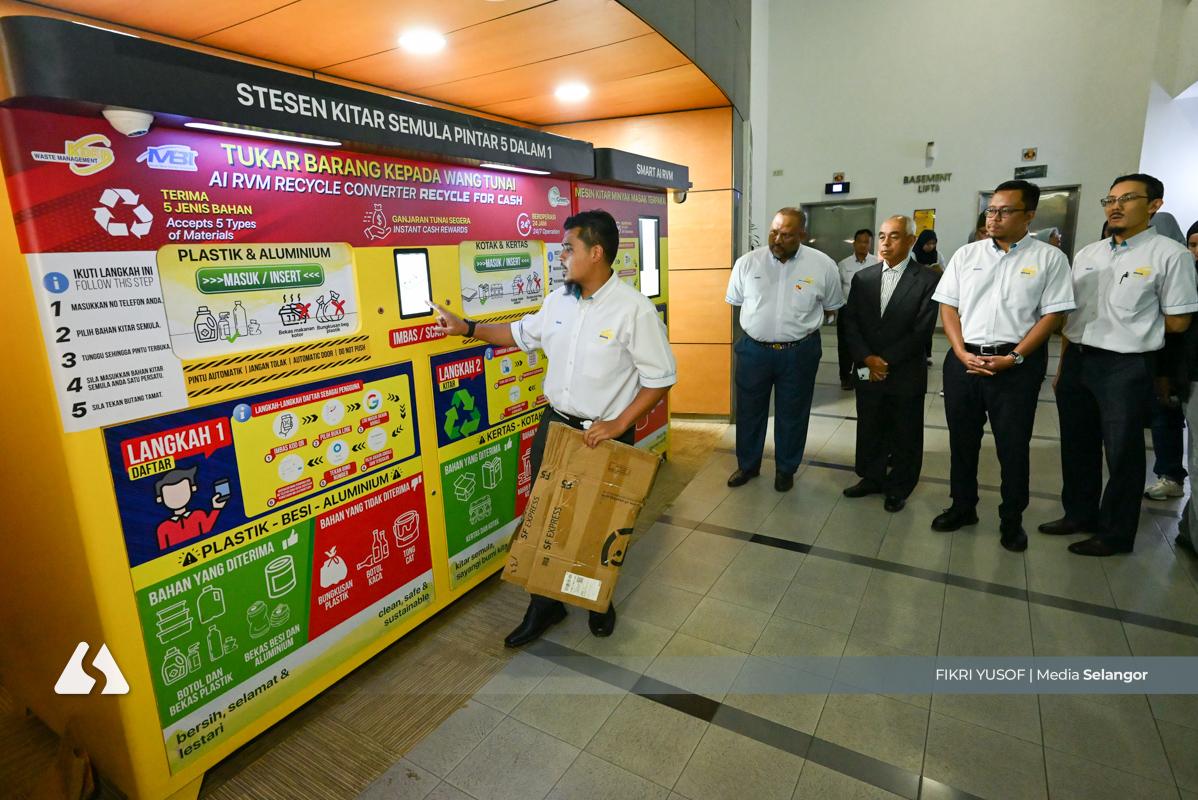 Selangor launches smart vending machine, offers cash rewards for recycling