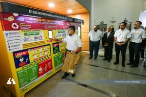Selangor launches smart vending machine, offers cash rewards for recycling